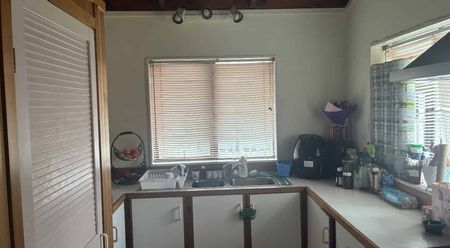 Tidy Family Home - Photo 5