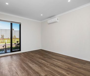 20 Adenmore Circuit, Deanside VIC 3336 - Photo 1