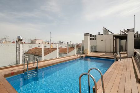 Calle de Fuencarral, Madrid, Community of Madrid 28010 - Photo 4