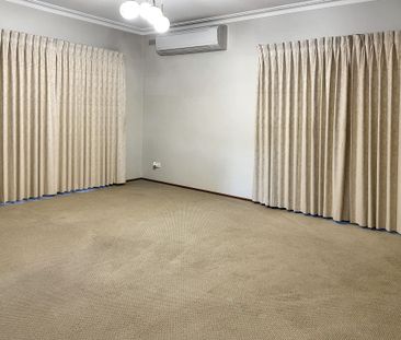 26 Reception Avenue, Strathdale - Photo 1