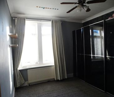 2 bedroom maisonette to rent - Photo 2
