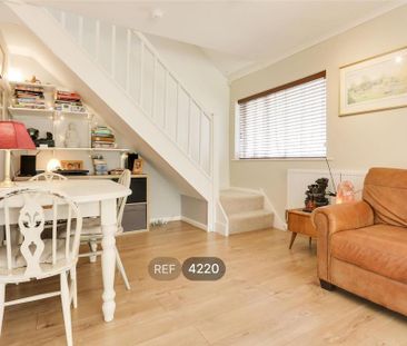 4 bedroom detached bungalow to rent - Photo 3