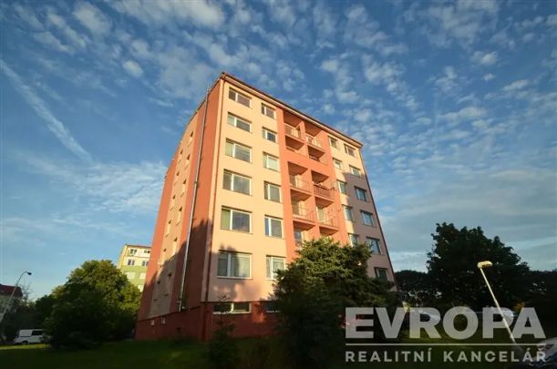 Pronájem bytu 3+1 + lodžie, Újezd nad Lesy - Photo 1