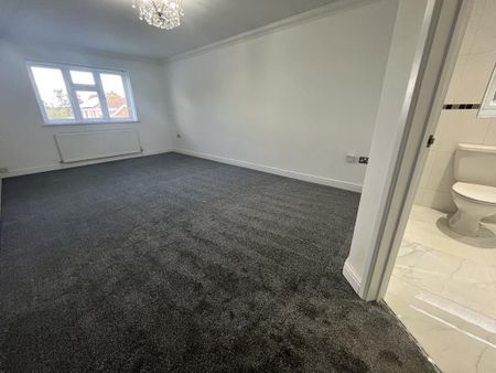 5 bedroom detached house to rent - Photo 4