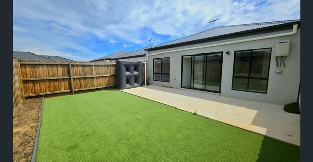 Spacious Property for a family!!!! - Photo 1