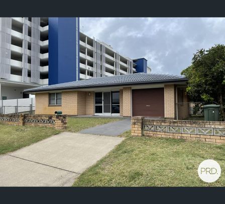 36 Hibiscus Street, Urangan, Qld 4655 - Photo 1