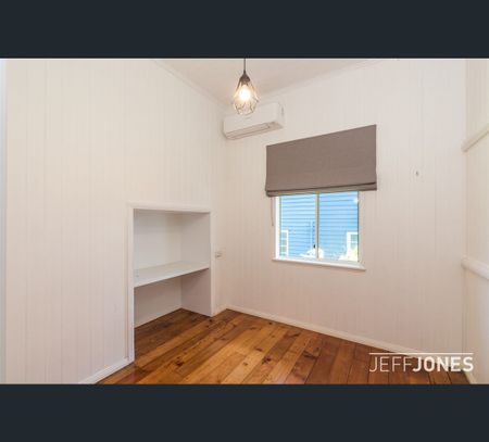 36 Thomas Street, Greenslopes, Qld 4120 - Photo 4