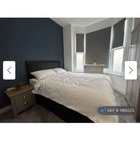 1 bedroom in a house share to rent - Photo 4
