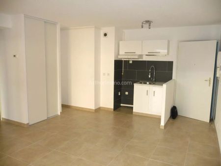 Location Appartement 2 pièces 42 m2 à Draguignan - Photo 2