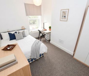 4 bedroom terraced house to rent - Photo 4