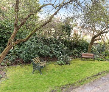 2 bedroom in Bloomsbury - Photo 3