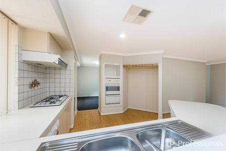 Big Bold & Beautiful Spacious Living At Its Best!!! - Photo 2
