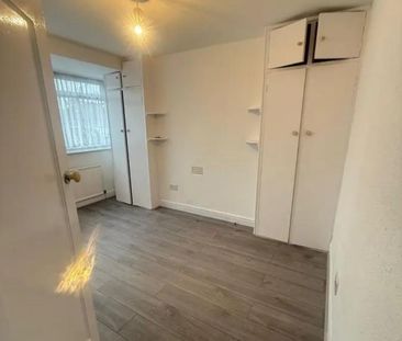 3 bedroom end of terrace house to rent - Photo 6