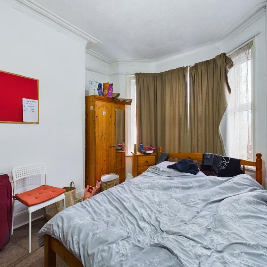 4 bedroom House To Let - Photo 1