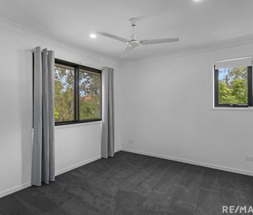 Modern Townhouse Living in a Secure Complex - Photo 6