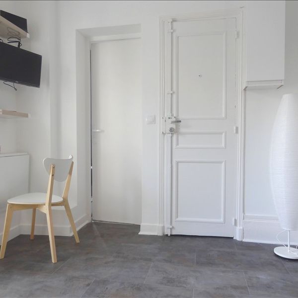 Location Appartement LEVALLOIS PERRET - - Photo 1