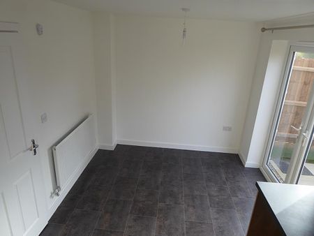 Available 3 Bed Not Specified - Photo 3
