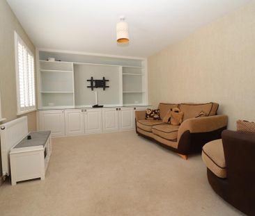 4 bedroom detached house to rent - Photo 1