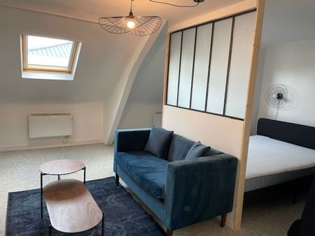 SPACIEUX APPARTEMENT MEUBLE A NEUF EN CENTRE VILLE PROCHE GARE - Photo 2