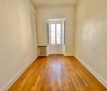 A Louer - Nantes Place Sanitat - Appartement Bourgeois 4 Pièces De 108.18 M² - Photo 1