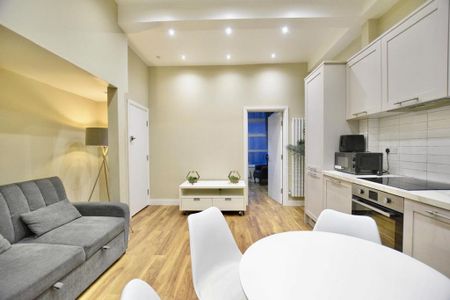 2 bedroom flat to rent - Photo 4