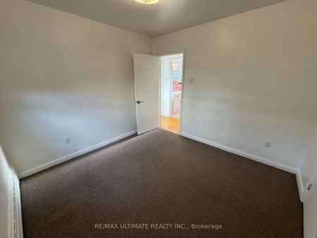 For Lease - 468 Ridelle Avenue Unit# 2, Toronto, Ontario - Photo 5