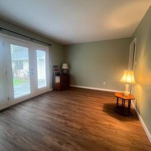 1891 Urquhart Ave - Photo 2