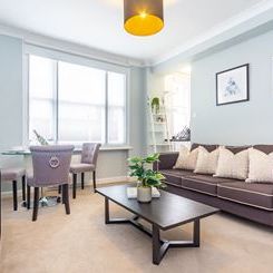 One bedroom flat in Hill street Mayfair - Photo 1
