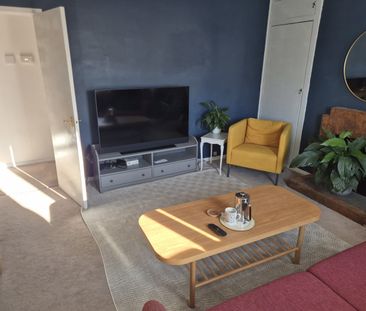 3 Bed Flat, Lennard Road, SE20 - Photo 2