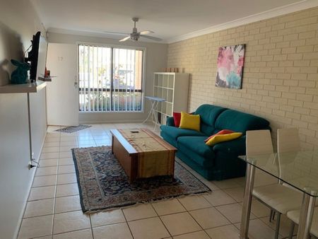 Tamworth Furnished Accommodation - North Tamworth - Photo 2