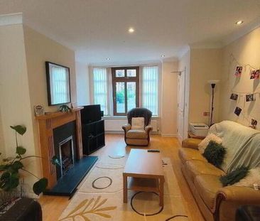17 The Cloisters, Belfast, BT7 1GD - Photo 1