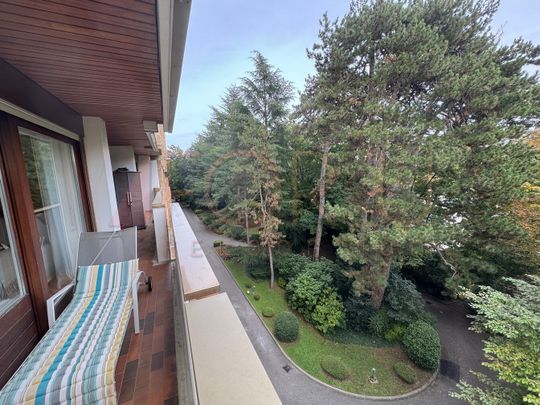 Superbe appartement 4 pièces avec terrasse et piscine à Cologny - Photo 1
