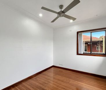 Family Home with Flexible Layout in a Prime Location - Photo 3