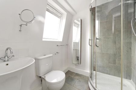 3 bedroom flat to rent - Photo 5