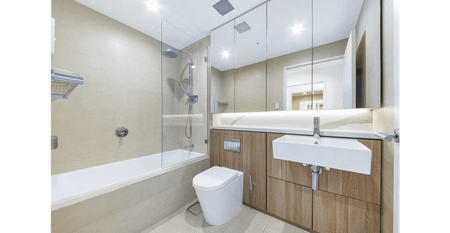 North Facing Spacious Apartment With City View - Photo 4