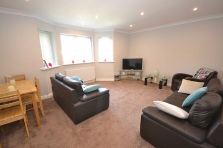 Cotehouse, Wokingham Road, Earley, Reading, Berkshire, RG6 7DU - Photo 4