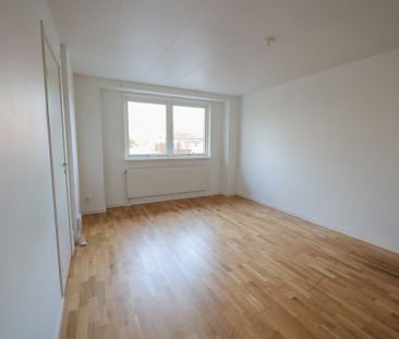 S:t Olovsgatan 162, Öster - Foto 1