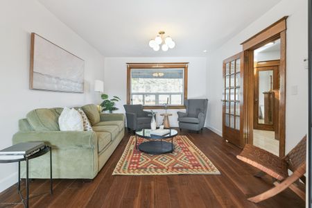 For Lease - 89 Strathmore Boulevard Unit# Upper, Toronto, Ontario - Photo 2