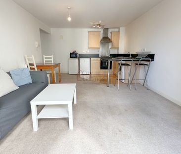 2 Bedroom Apartment - Photo 4