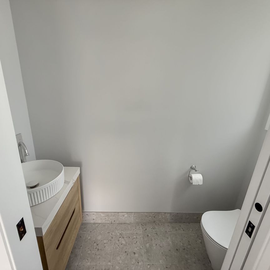 HAMPTON STYLE HOME WITH A TOUCH OF ELEGANCE - Photo 1