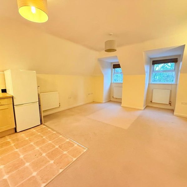 Cody Court, Farnborough - 1 bedroomProperty for lettings - Seymours - Photo 1