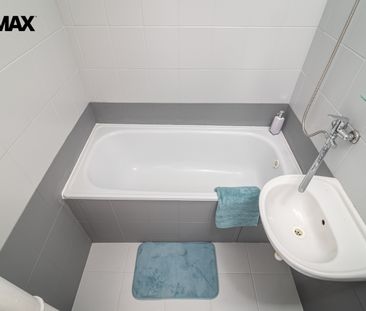 Pronájem bytu 1+1 v osobním vlastnictví 35 m², Kladno - Фото 2