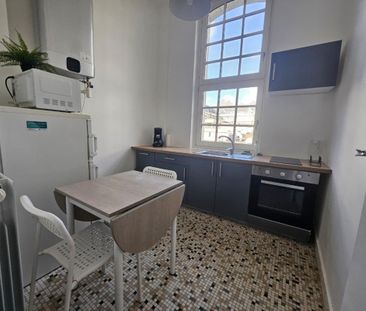 Location Appartement 1 pièce 30m² TOURS 37000 - Photo 2