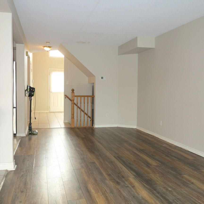 For Lease - 730 SILVERSMITH Street, London North, Ontario - Photo 1