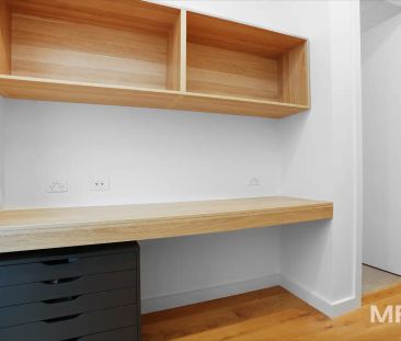 “Luxuriously appointed sophisticated living” - Photo 4