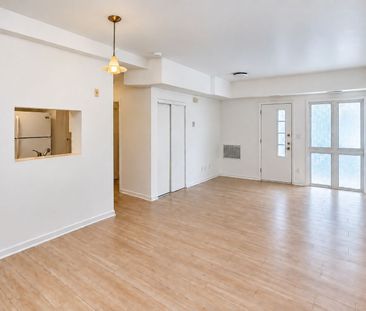 For Lease - 1 Center Street Unit# 102, Richmond Hill, Ontario - Photo 5