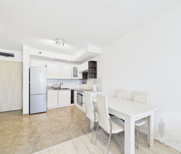 Dwa pokoje z garażem na strzeżonym osiedlu - Zdjęcie 5