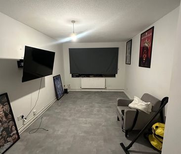 Room in a Shared Flat, Croydon Road, SE20 - Photo 2