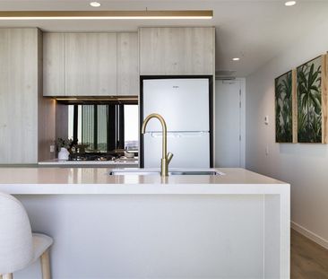 1709/36 Lambert Street, Kangaroo Point, Qld 4169 - Photo 4