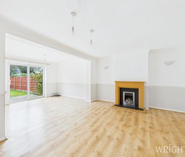 3 bedroom Mid Terraced House - Ferrier Road, Stevenage - Photo 5